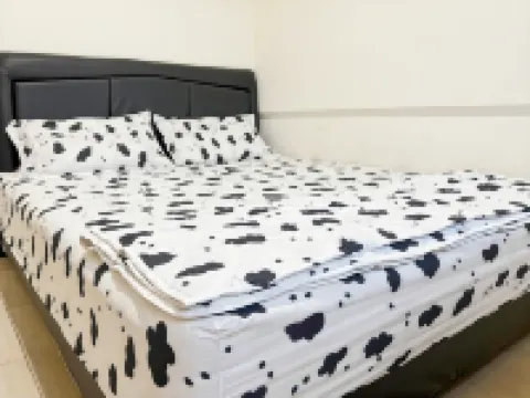 Large 3BR Meikarta Apt Cikarang w/ WiFi & Netflix