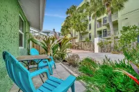 ST Pet Friendly Beachside Bungalow #2 & BBQ Grill Các khách sạn ở Indian Rocks Beach