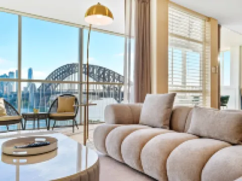 Sydney's Landmark Views from Luxury 2Bd Apt Hotels in Kirribilli