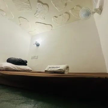 THE CENTURY HOSTEL (GEORGE TOWN)
