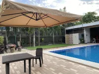 Momshie's Apartelle and Restaurant - Swimmingpools