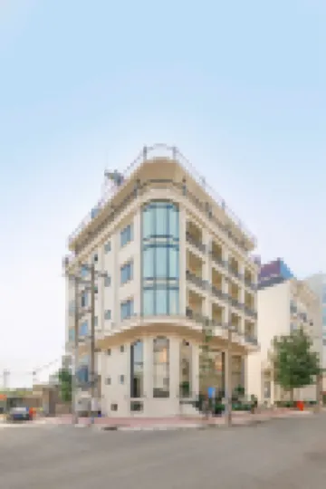 Lyns Hotel 酒店