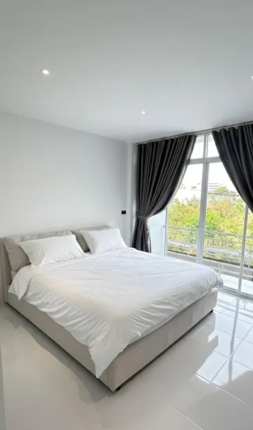 สุพีเรียร์เฮาส์