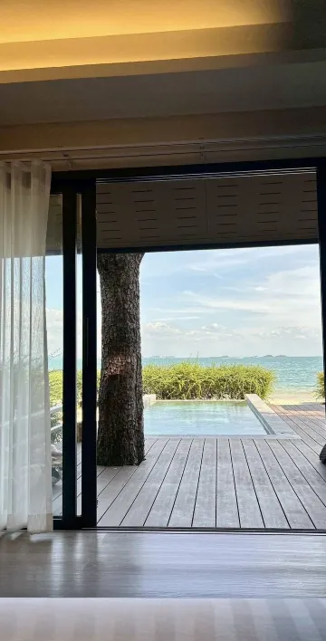 วิลล่าริมชายหาดพร้อมสระว่ายน้ำส่วนตัว