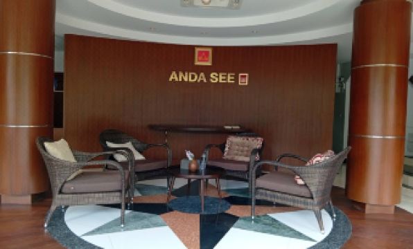 Anda See House
