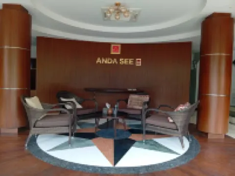 Anda See House