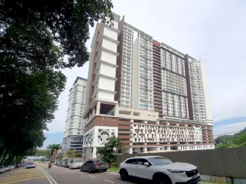 GoldenSands-3Pax Near JBTown l Nordic Minimalist Hotels in Stulang Baru