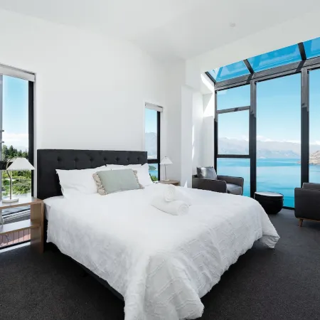 The Alpine Lakeview Luxe Retreat VI by Peakhost