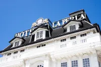 San Franz Hotel La Perla - 2-Star