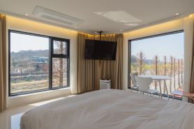 MHHOTEL 1HO