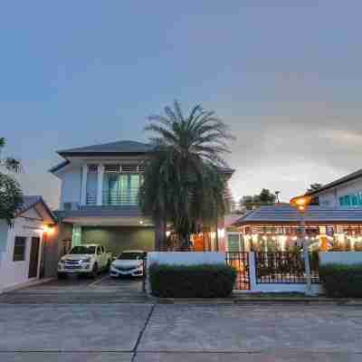 T.B Sea breeze Pool Villa Hotel Exterior