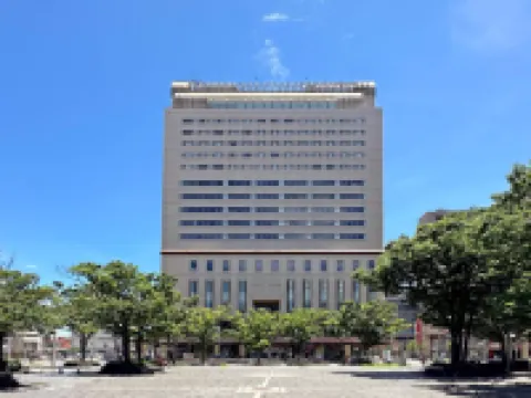 รอยัล ไพน์ส โฮเทล ชิบะ โรงแรมในชิบะ