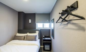 Philstay Myeongdong Metro