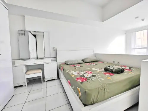 Casa De Parco 1BR Apt w/ Pool, Gym, Wi-Fi