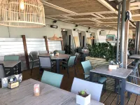 Beachrooms Pier 7 - Desayuno