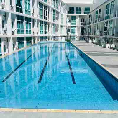 3 BR apartment / Above Boulevard Mall / Windenburg Fitness & Recreational Facilities