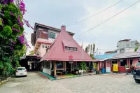 RedDoorz @ Hotel Dieng Berastagi