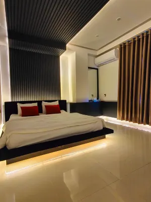 Modern Studio Apt | 15 mins to Airport | Fast WiFi - Homestays