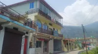 Hotel Himalayan View - parking