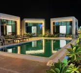 Achala Resorts - プール