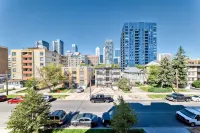 Urban Downtown Condo with Panoramic Views - Alloggi