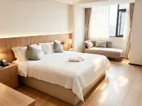 Ebony Hotel - 3 ดาว