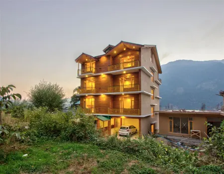 Golden Peak Manali Отели рядом с достопримечательностью «Igloo stay sethan»