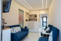Maria Pyramids House