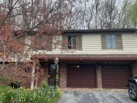 Spacious & Cozy Suite Near Boston Sleeps Up to 5 - homestay