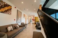 Hoang Thien Homestay & Sport Hotels in Đạm Bri