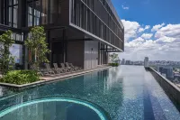 Lucentia Residence by Glowing star lalaport BBCC - Rooftop Pools