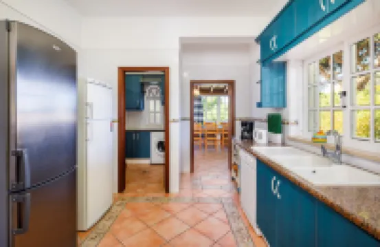 7 Bedroom Private Villa Tenazinha II, with heated pool