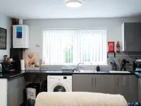 Reardon Apartment - Parking/Wifi - Warwick Hotels in Warwick