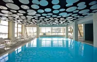 The Grand Gloria Hotel - Luxury