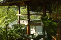 Harmony Botanical Garden Stay - 300 Plant Species, Natural Stream and Small Pool Hotéis em 