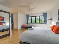 Valley View Private Pool villa 3 Br For family Chalong Phuket
