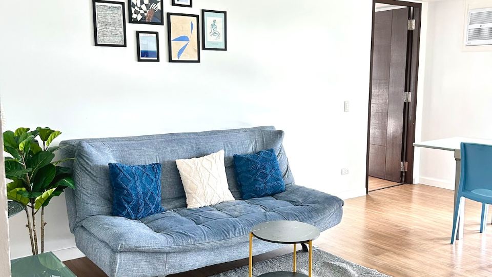 Spacious and Cozy 1BR Condo Unit in Abreeza Place 9th Floor