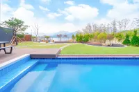 Jecheon The Shine Cheongpung - Villas