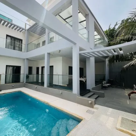 Oasis Pool Home