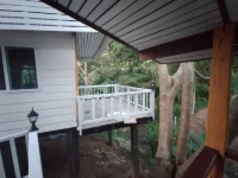 บ้านอัยย์หมอก โรงแรมใกล้วัดป่าไชยชุมพล