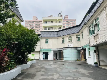 King Hotel TW Отели рядом с достопримечательностью «Yuan Ze University»