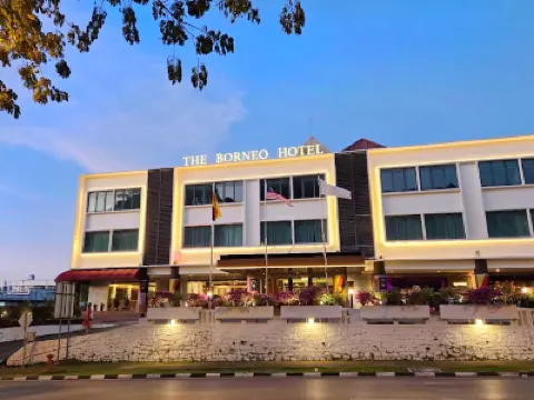 古晉婆羅洲酒店 鄰近亞答街（唐人區）的酒店