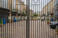 Modern Tower Bridge 3BR House Hotels in 