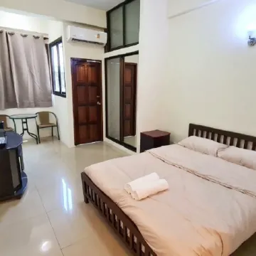 ماي بليس 77/2 Hotels near بانج كاي