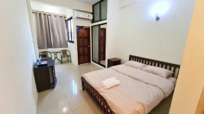 My place 77/2 Hotels near Victoria Gardens