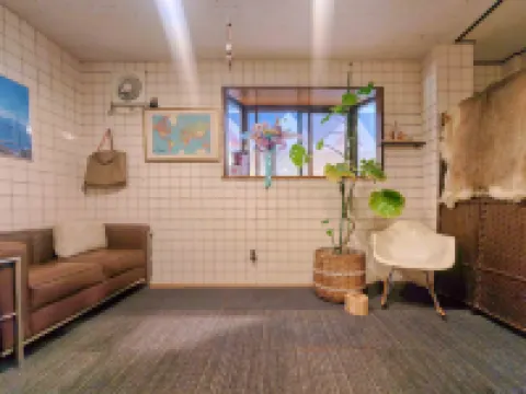 Private single room 2F with shared bath and toilet