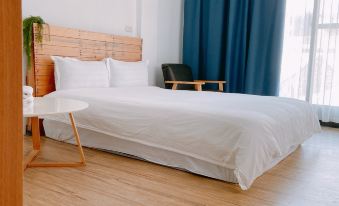 Hellohouse, a private Kaohsiung B&B near Pier-2, Love River, and the Music Center