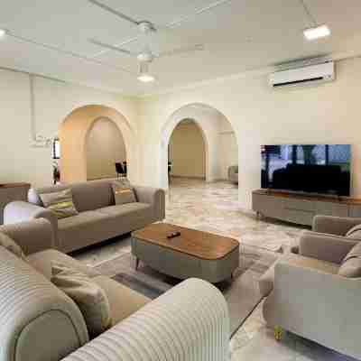 ダマンサラ ハイツ ラグジュアリー ヴィラ ウィズ プール Rooms