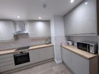 10min to University, Airport dart & train station