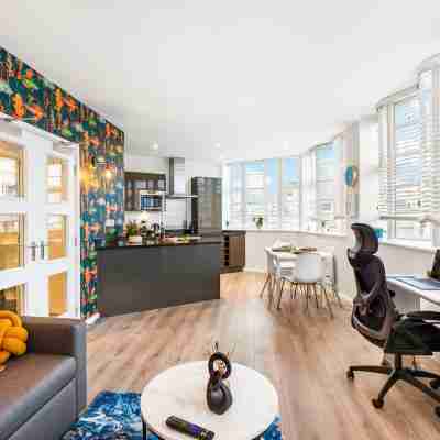 Brighton Apartment Near Lanes & Beach | Central Rooms